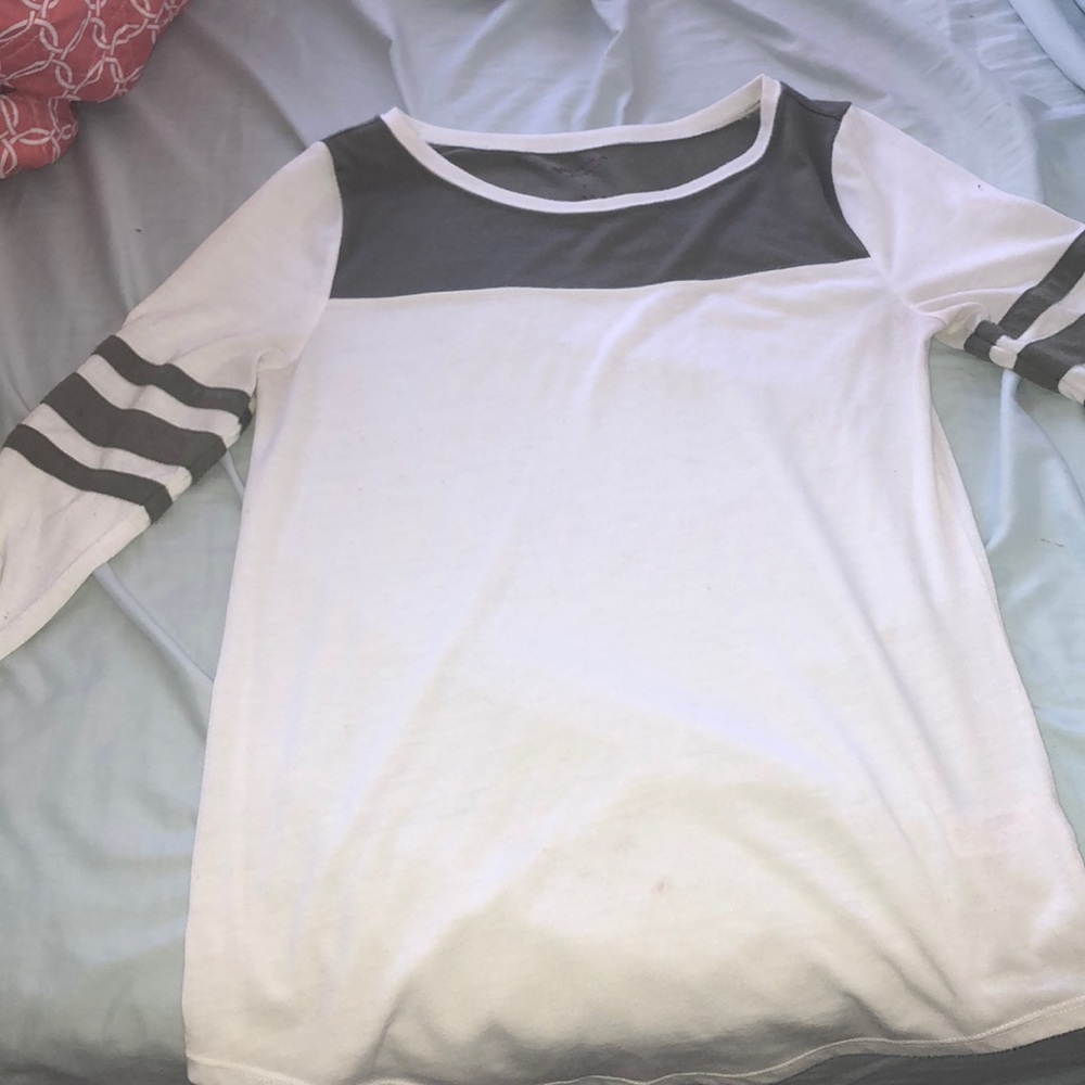 white & army green quarter sleeve shirt